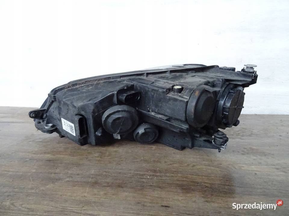 VW GOLF VII 7 LAMPA PRZEDNIA PRAWA USZKODZONA Gorzów Wielkopolski