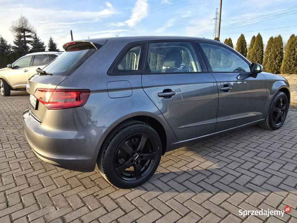 Audi A3 Sportback 12Turbo Benz wielofunkcyjna kierownica Kutno
