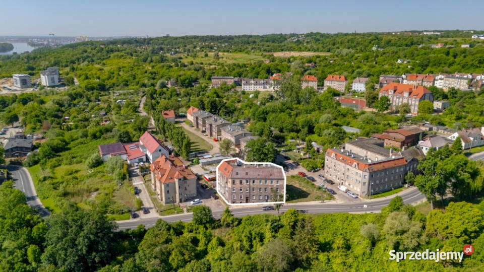 2 pokoje kuchnia duża piwnica garaż