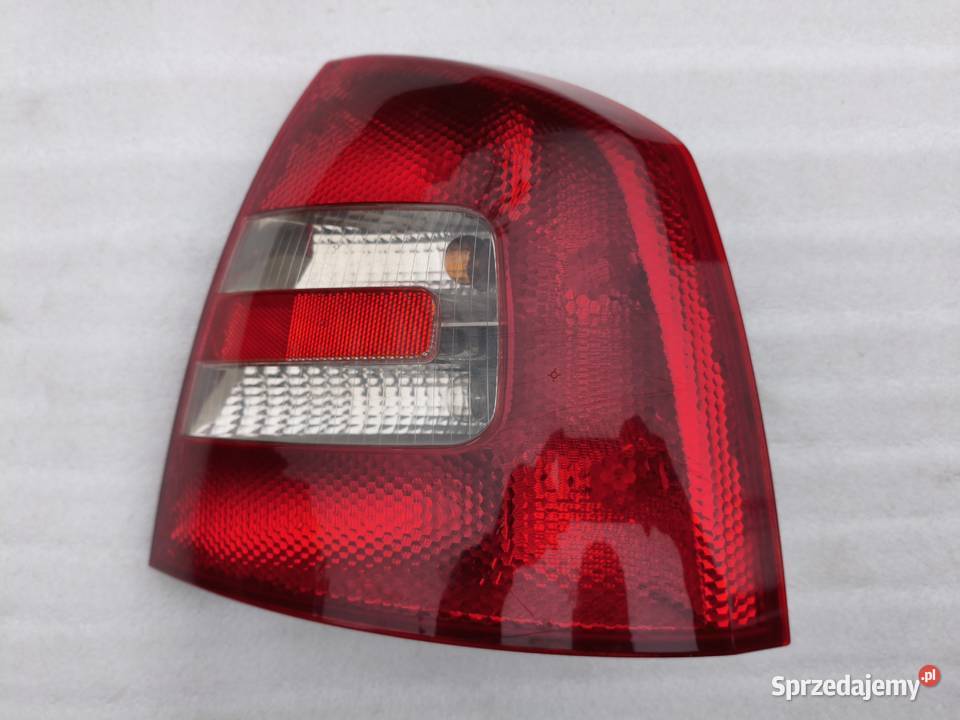 Lampa Prawy Tył Tylna Prawa Skoda Octavia II prawe mazowieckie