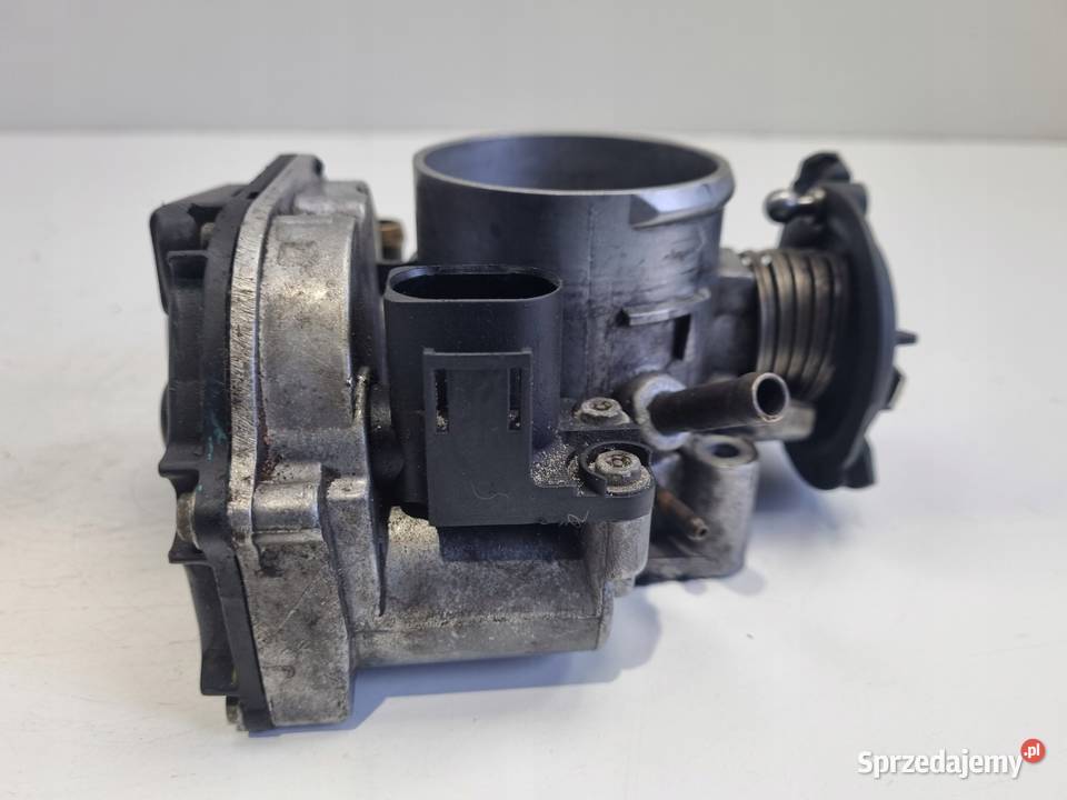 PRZEPUSTNICA VW Passat B5 16 8V 058133063 Rudka