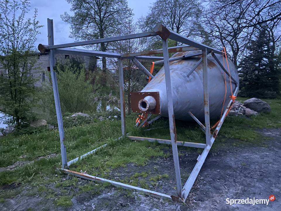 Silos zbiornik pojemnik Magazyn łódzkie Lgota Wielka