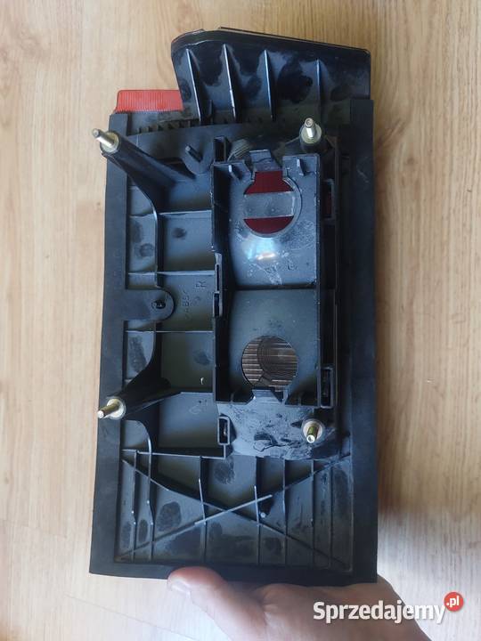 Seat Toledo I 1L lampa prawa klapy tylnej Hella Lampy tylne śląskie Gliwice