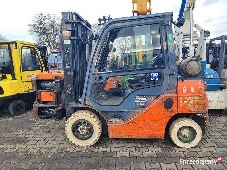 Wózek widłowy Toyota 028FGF25 25 t LPG kabina Toyota małopolskie sprzedam