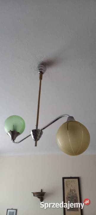 Dwuramienny żyrandol z kloszami w stylu Art Deco Skierniewice