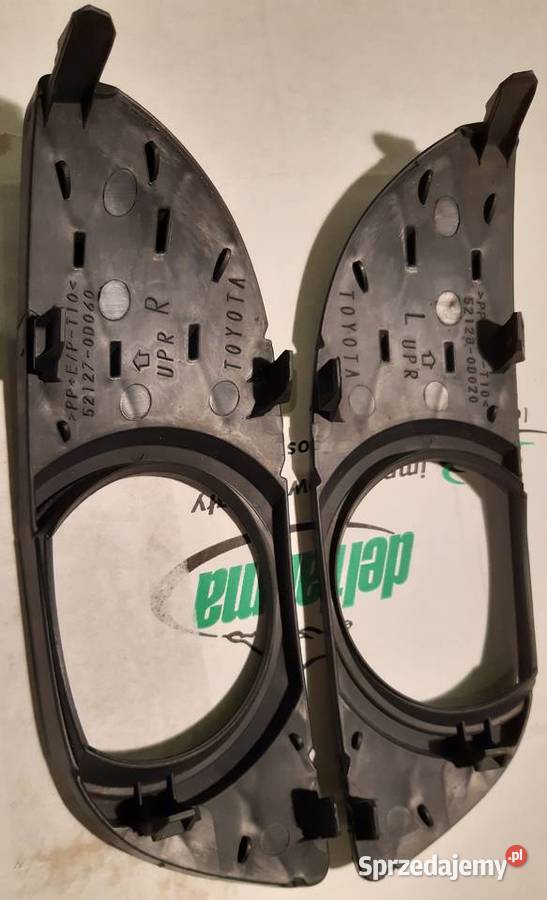 Kratka maskownica halogenu lewa i prawa Toyota Łódź sprzedam