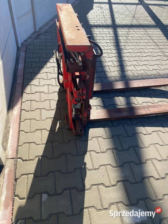 Pozycjoner wideł z funkcją chwytaka śląskie Antonie