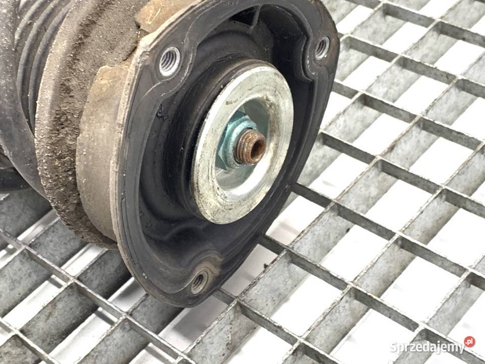 AMORTYZATOR LEWY PRZÓD ZE SPRĘŻYNĄ AUDI A3 8V 16 osobowe Amortyzatory