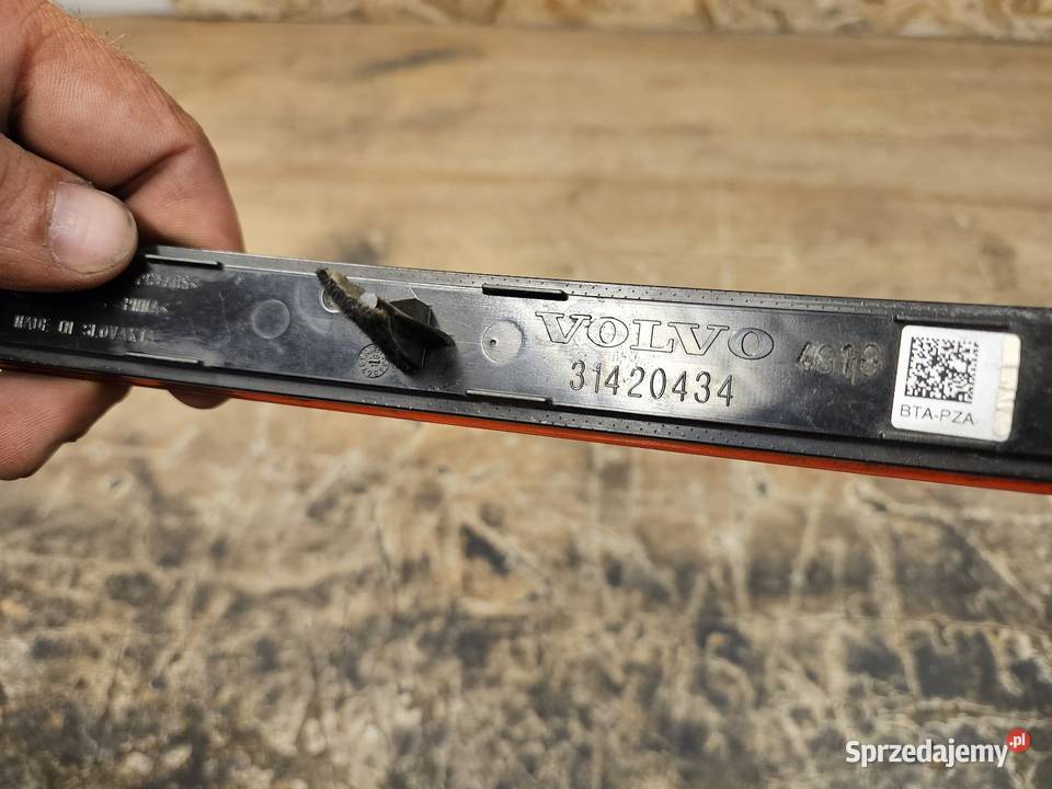 VOLVO XC60 II ODBLASK ZDERZAKA PRAWY TYŁ sprzedam