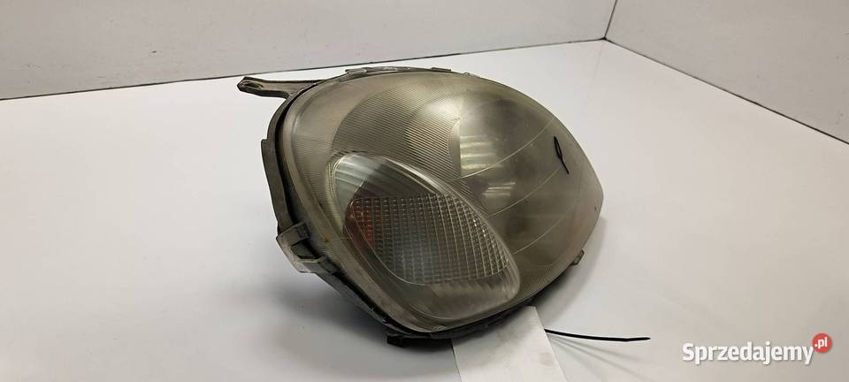 LAMPA PRAWA PRZÓD TOYOTA YARIS I Lipno sprzedam
