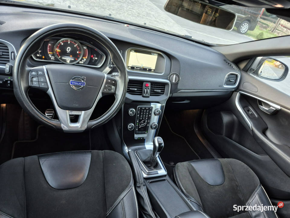 Volvo V40 20d 190 RDESIGN navi full led chromy Drelów