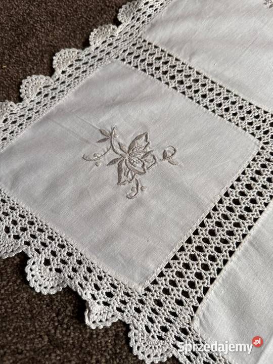 obrus szydełkowy haftowany rękodzieło Obrusy