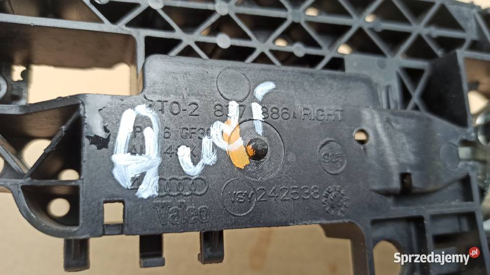 AUDI ZAMEK DRZWI PRAWY PRZÓD PODSTAWA KLAMKI lubuskie Trzciel