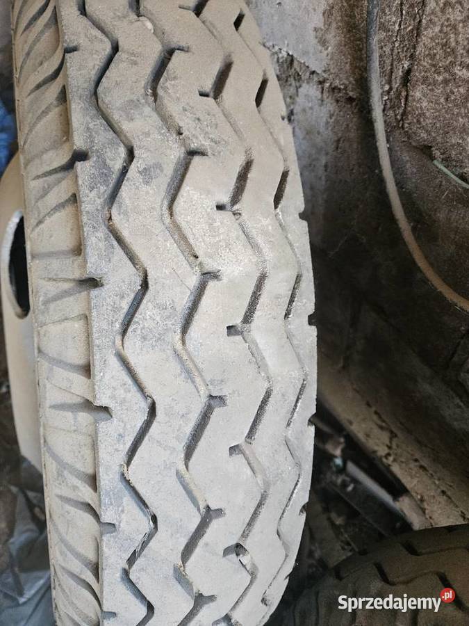 Oponykoła do przyczepy rolniczej 720 R20 świętokrzyskie