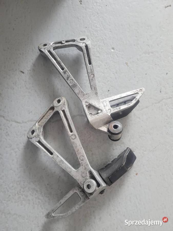 Honda CBR 500 R F set podnóżek pasażera tył