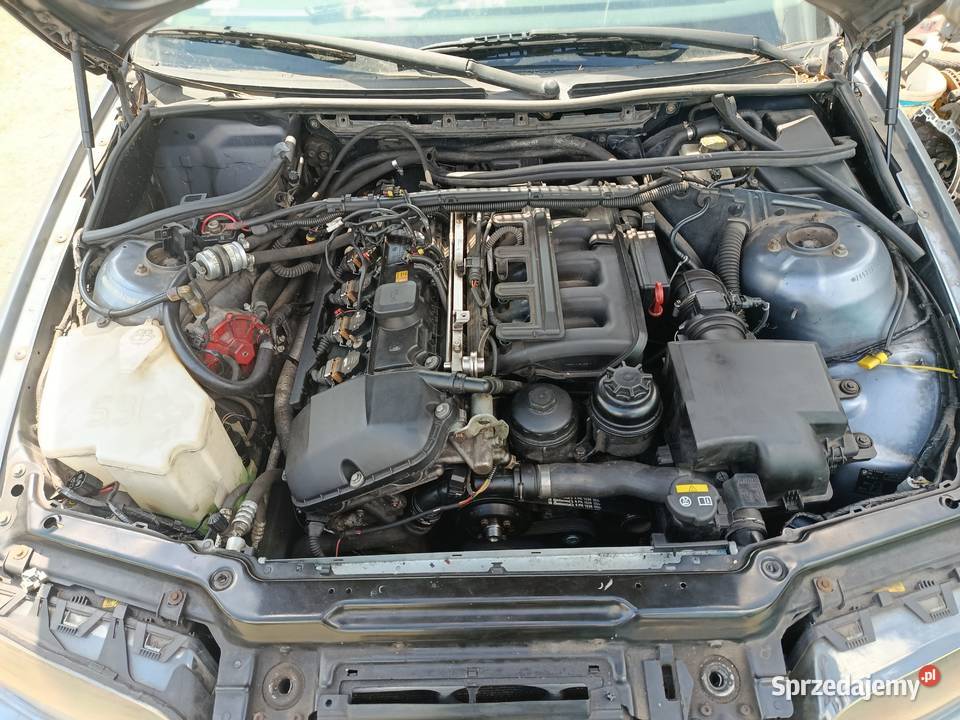 BMW 346 L E46 20 110 kW 2000 r dawca części Szklarka Myślniewska