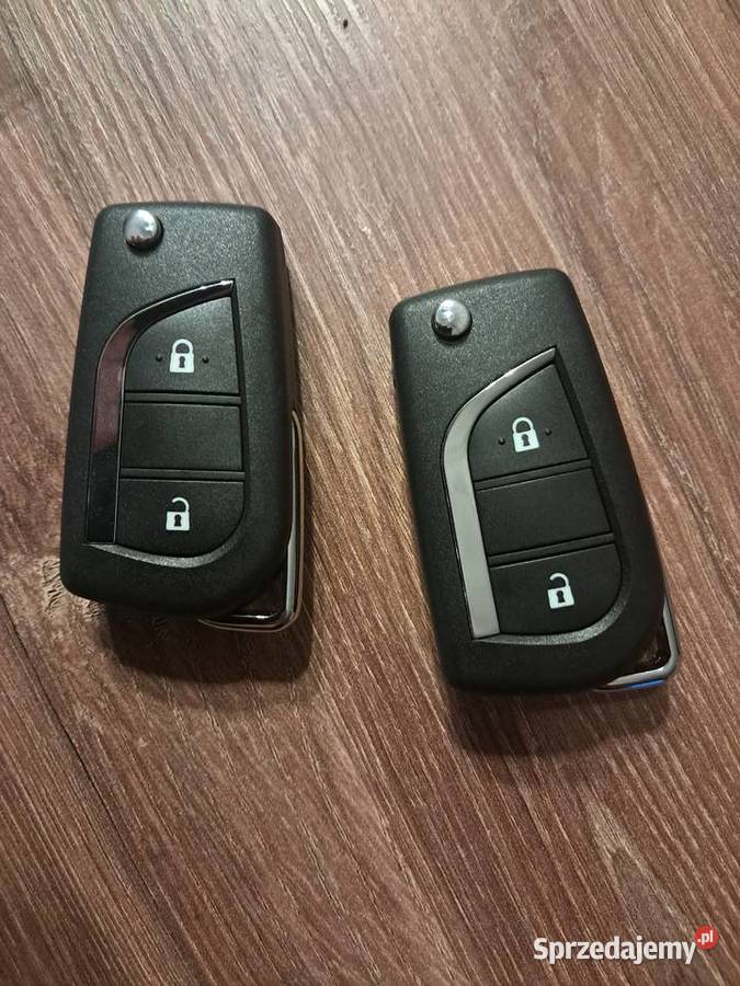 2 kluczyki zamienniki z elektroniką do toyota Sandomierz