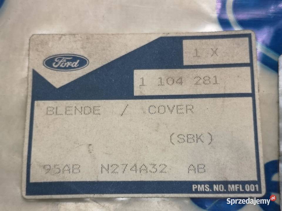 TRÓKĄT ZAŚLEPKA DRZWI PRAWY TYŁ FORD ESCORT