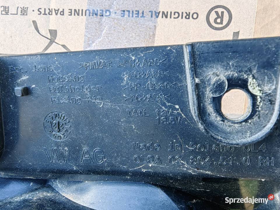 VW CADDY LAMPA PRAWY TYŁ CAŁA 2K7945096A BRAK Lampy tylne Rożnów