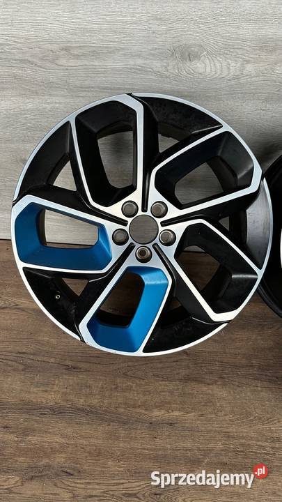 VOLVO XC40 LYNKCO LYNK FELGI 8JX20 5X108 ET52 Samochodowe