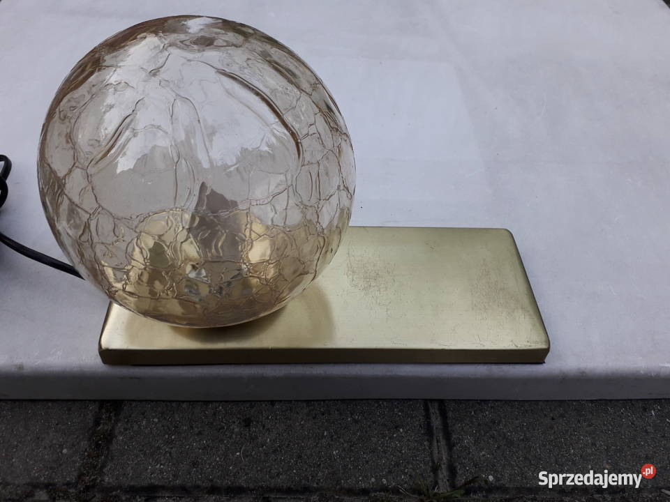 Lampa w stylu stylu midcentury modern