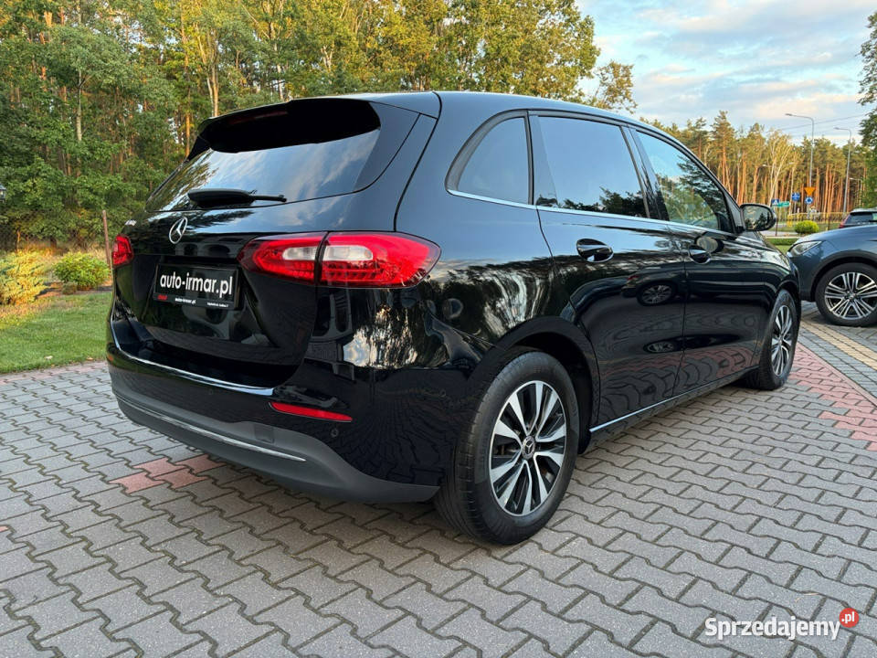 Mercedes B 180 Automat Półskóry Kamery CarPlay Zarejestrowany w Polsce Lipówki sprzedam