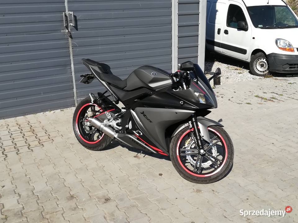 Yamaha yzf r125 STAN IDEALNY MOCNO DOINWESTOWANA sportowy Radom sprzedam
