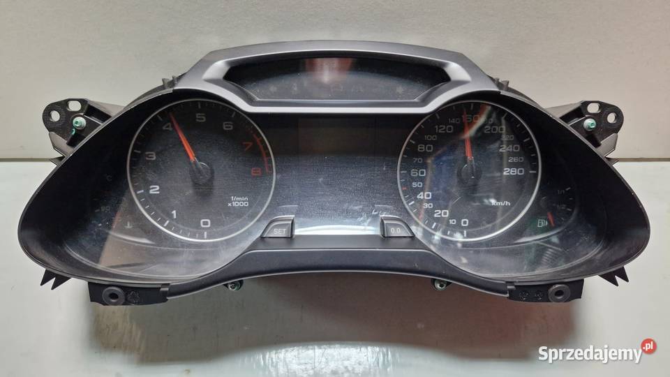 Audi A4 B8 Licznik prędkościomierz 18 20 benzyna sprzedam
