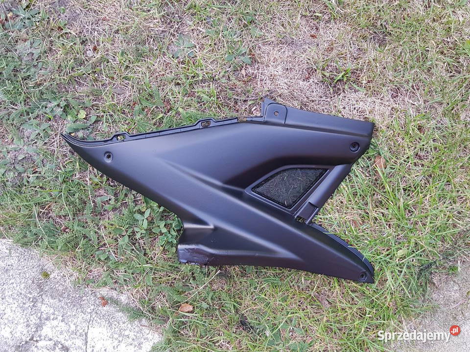 Yamaha Aerox 50 9712 Prawy trojkat wypelnienie Plastiki Radzyń Podlaski