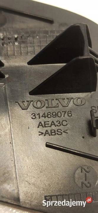 VOLVO XC40 ZAŚLEPKA KONSOLI LEWA 31469076