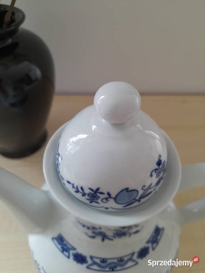 Porcelanowy dzbanek Ilmenau wzór cebulowy Bogatynia