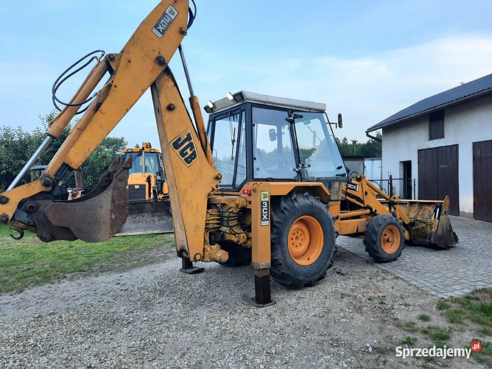 Koparkoładowarka JCB 3CX Rok produkcji 1989 małopolskie Bucze