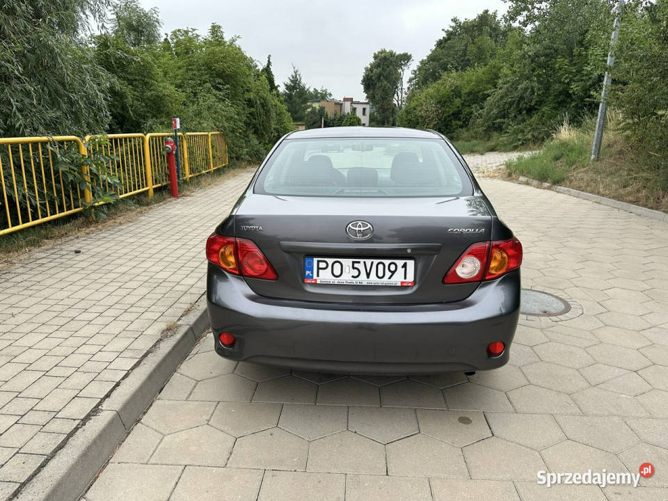 Toyota Corolla Toyota Corolla 16 Benzyna 124 Sedan / Limuzyna Gostyń