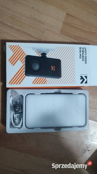 przenośna lampa wideo RGB KF Concept 12W Książ Wielkopolski
