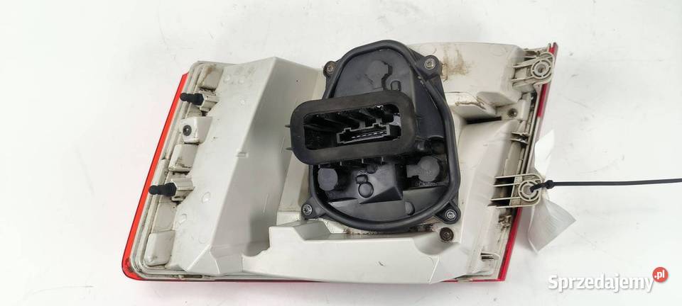 LAMPA LEWA TYŁ SKODA OCTAVIA III 18531101