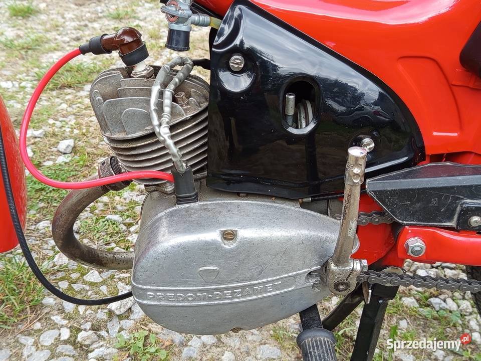Komar 2350 motorower Trawniki