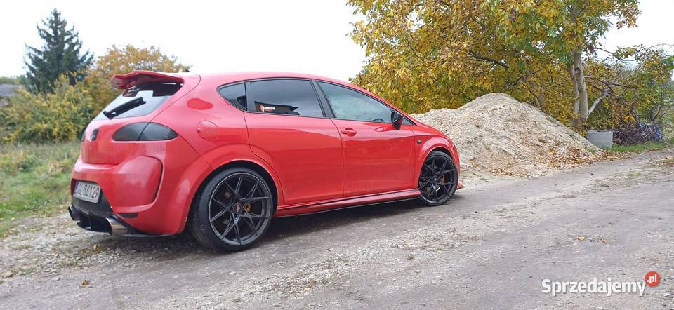 posiadam na sprzedaż samochód marki seat radio