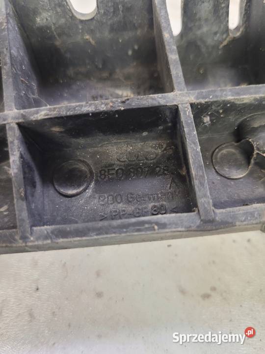 ŚLIZG ZDERZAKA LEWY PRZÓD AUDI A4 B6 8E0807283A Przystajń