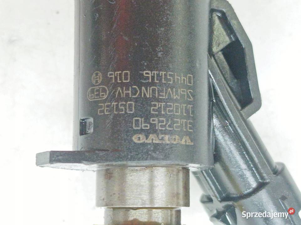 WTRYSKIWACZ 0445116016 31272690 24 D Volvo V60 I