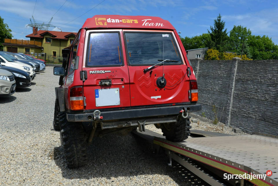Nissan Patrol 28 TD Opony Silverstone 35 Dąbrowa Górnicza sprzedam