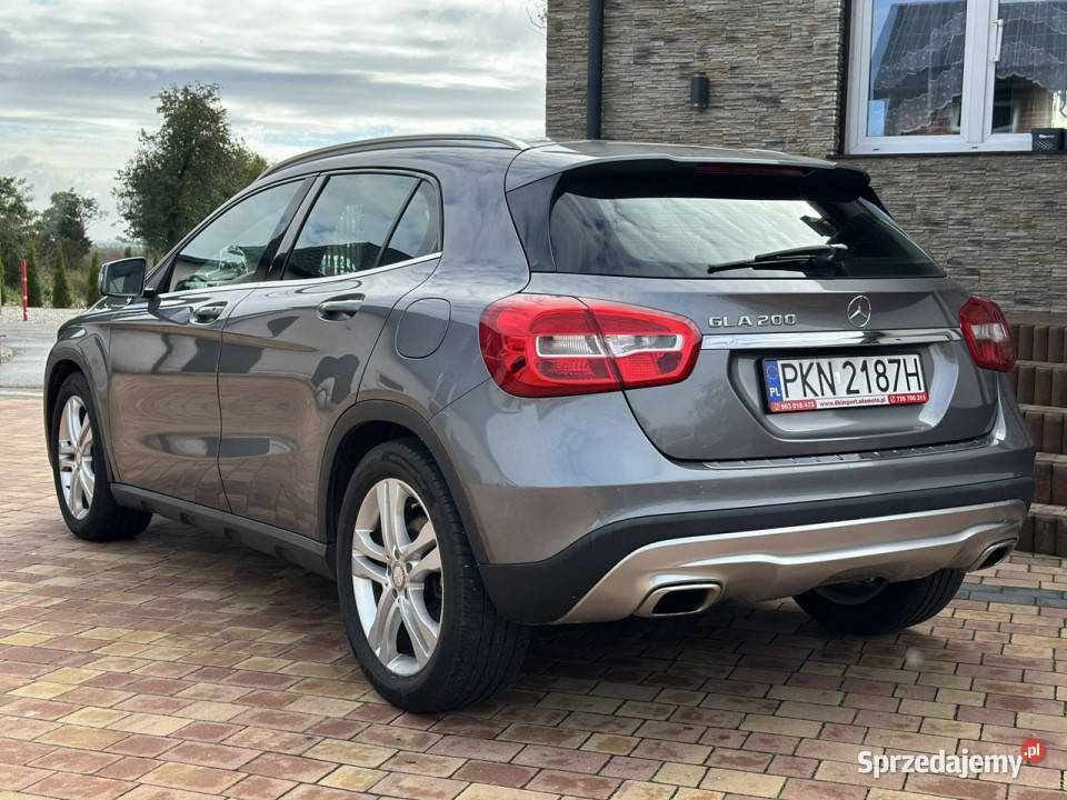 Mercedes GLA 200 Mercedes-Benz Sadlno