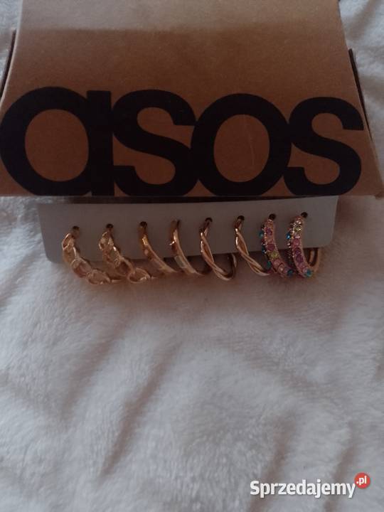 ASOSZestaw kolczyków Kolczyki koła z Londynu Kraków