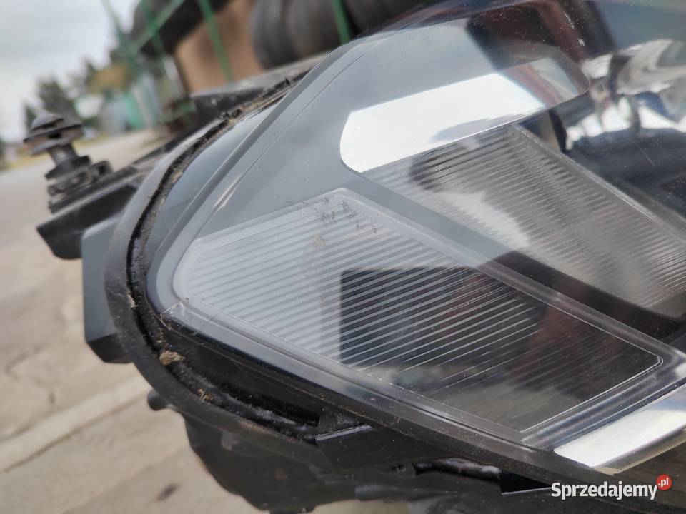 Reflektor Volkswagen Golf 7 prawy Prawe Zamość