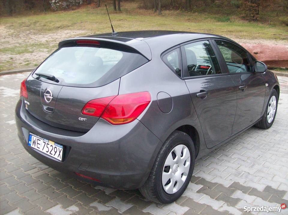 Opel Astra J 17 CDTi klimatyzacja