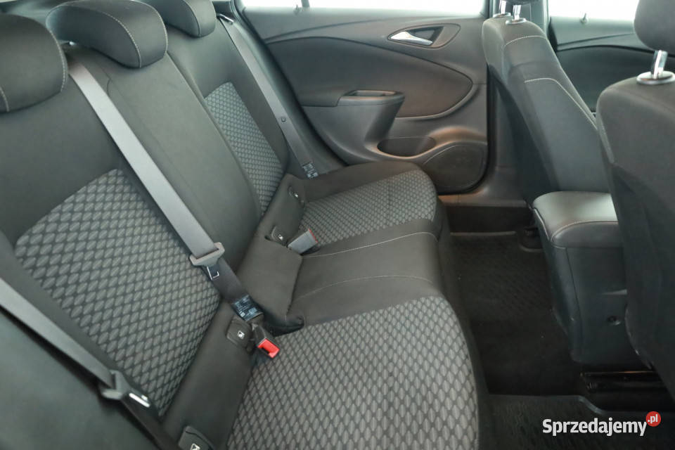 Opel Astra 16 CDTI radio Piaseczno