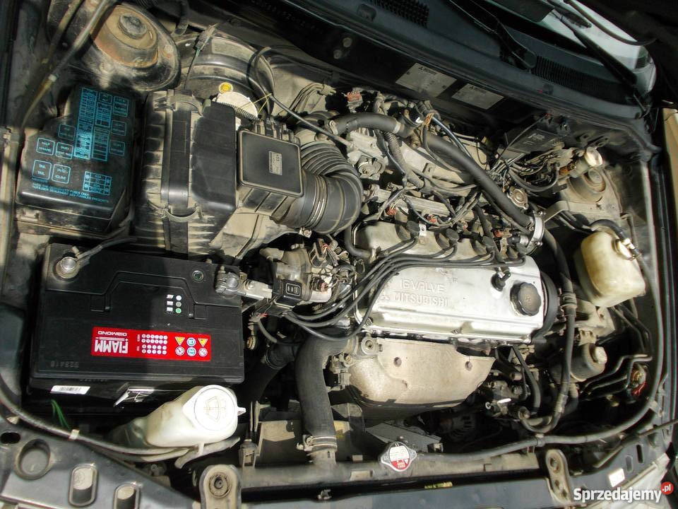 MITSUBISHI SPACE WAGON 20 VAN BENZYNALPG Space Wagon