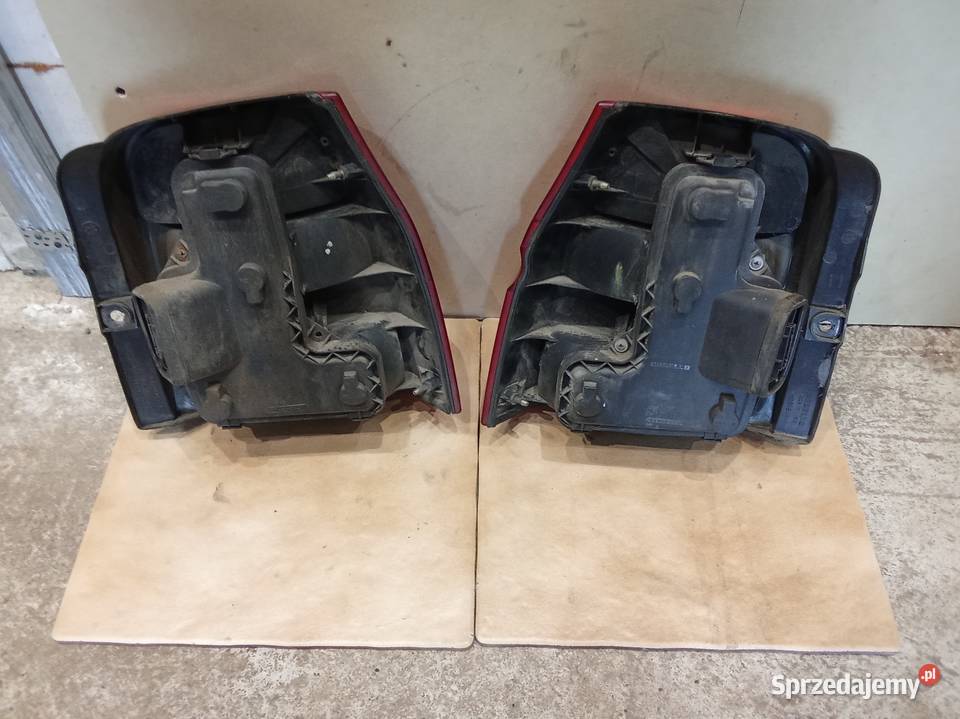 VW Lupo 2003r lampy tylne lewa i prawa orginal Motoryzacja