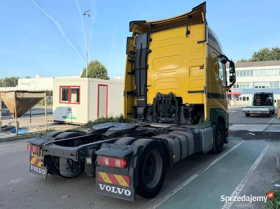 Ciagnik siodlowylowdeck mega Volvo sprzedam