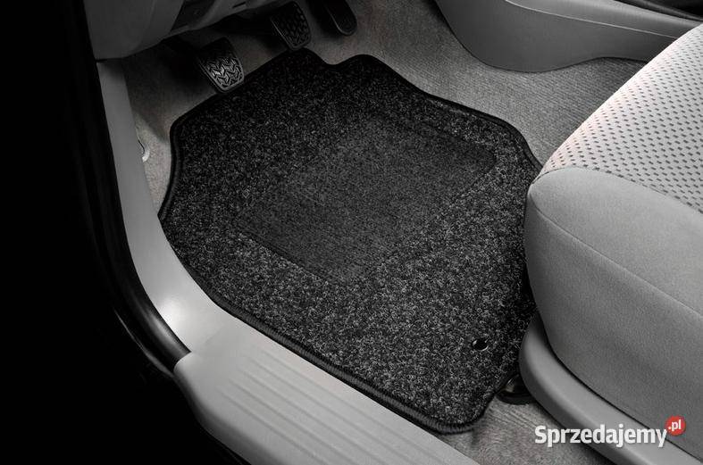 TOYOTA Hilux Oryginalne dywaniki welurowe Kąty Wrocławskie