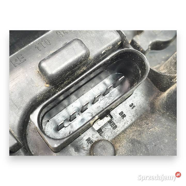 WKŁAD TYLNEJ LAMPY VW Touran I tylniej tylny osobowe Motoryzacja Chełm
